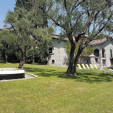 Sleeps 6 Pool Air Con Wifi Villa Ossuccio